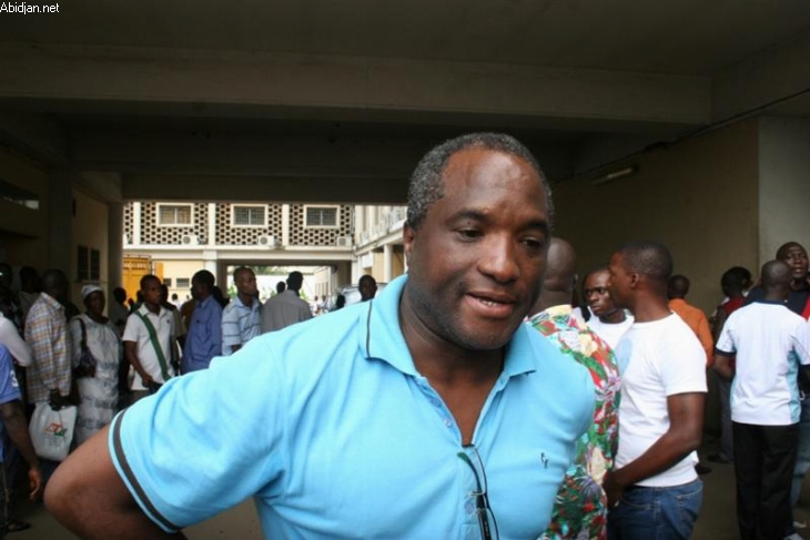 Absence de la  Côte d`Ivoire au 14 juillet à Paris / Serge Bilé journaliste-écrivain : “Gbagbo a dit non au folklore de Sarkozy”